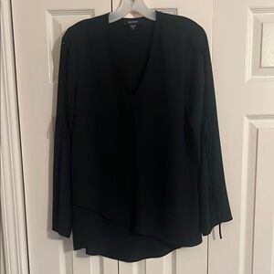 Karen Kane Women's Black V-Neck Top